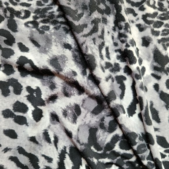 Gray animal print stretch dress - Picture 4 of 4